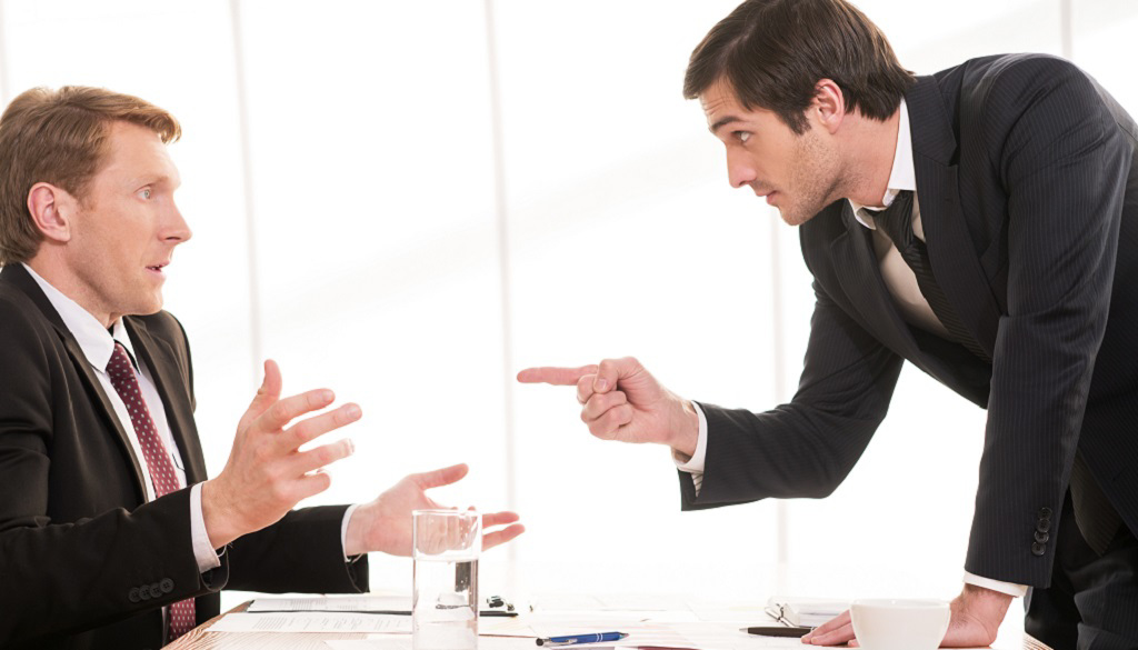 突然被別人言語攻擊時怎麼辦？8 招護住你的氣場