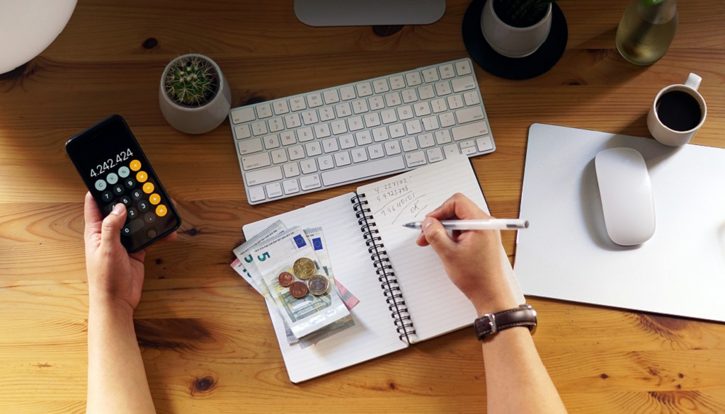 「安靜破產」正在發生?小心藏在帳單裡的通膨怪獸