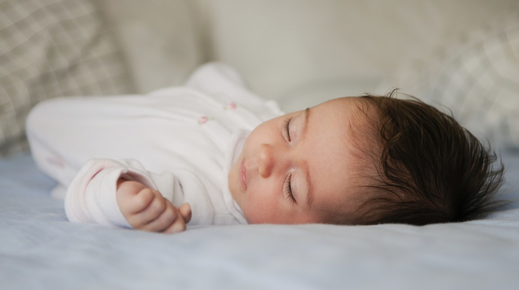 一眠大一吋 談兒童睡眠對生長的影響