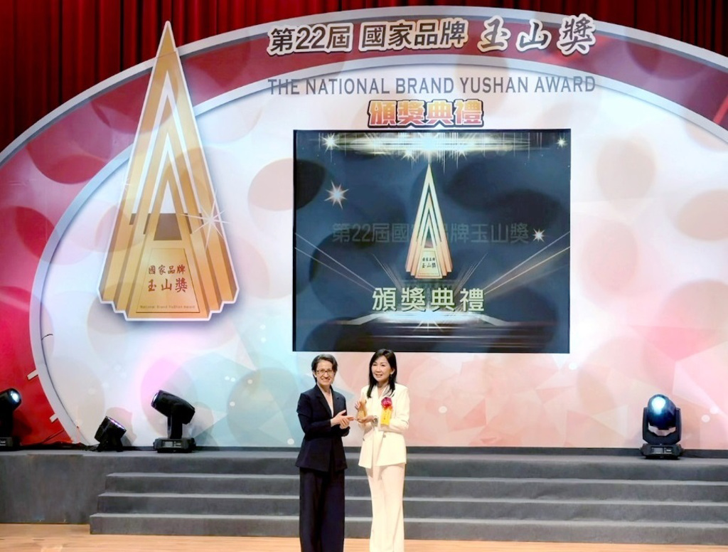 生技新創奕心生醫勇奪玉山獎「傑出企業獎」 強化研發鏈結國際市場