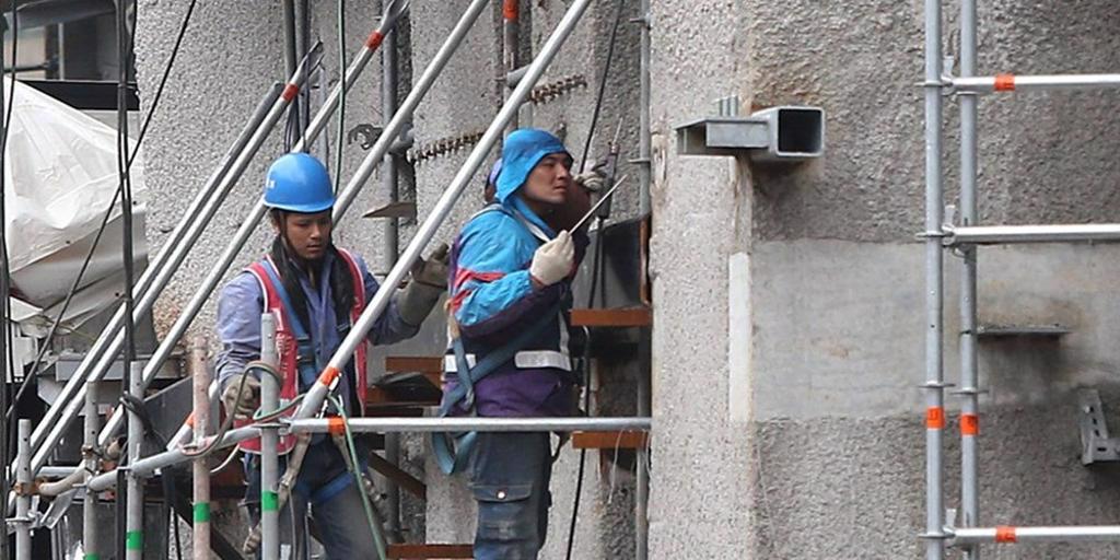 政院拍板！跨國勞動力精進方案四措施 明年元旦上路