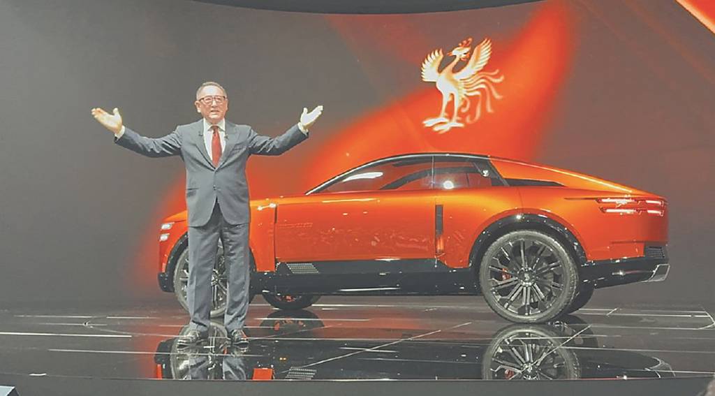 豐田超豪華CENTURY 和泰車擬引進