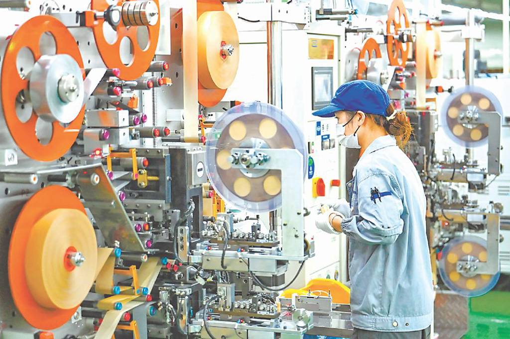 陸11月製造業PMI報49.2 連續8個月收縮