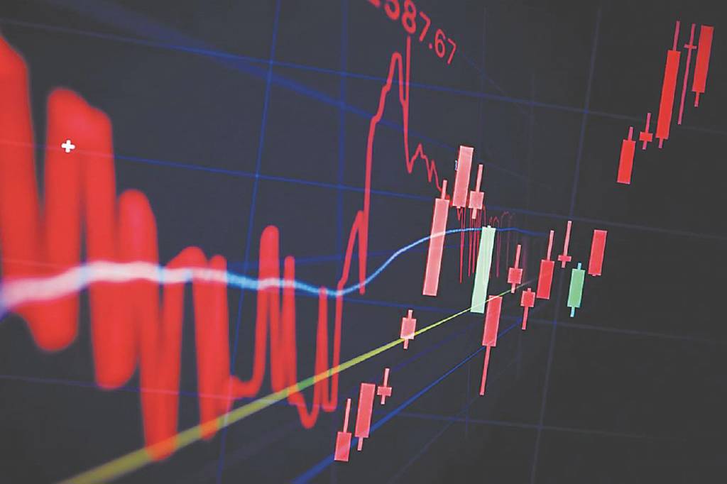 台指期早盤反彈 上漲逾百點 後市2關鍵