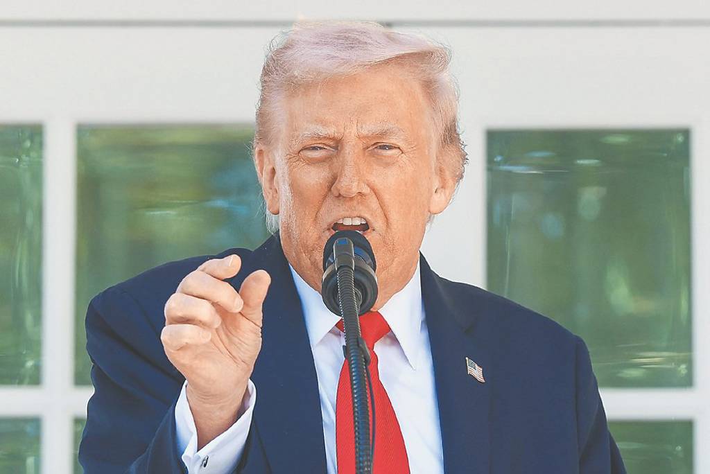 壯大資產管理 迎向黃金年代特刊》全球政經局勢動盪 投資謹慎應對