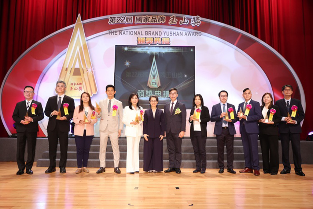 金質獎玉山獎作品 樹立產業新典範