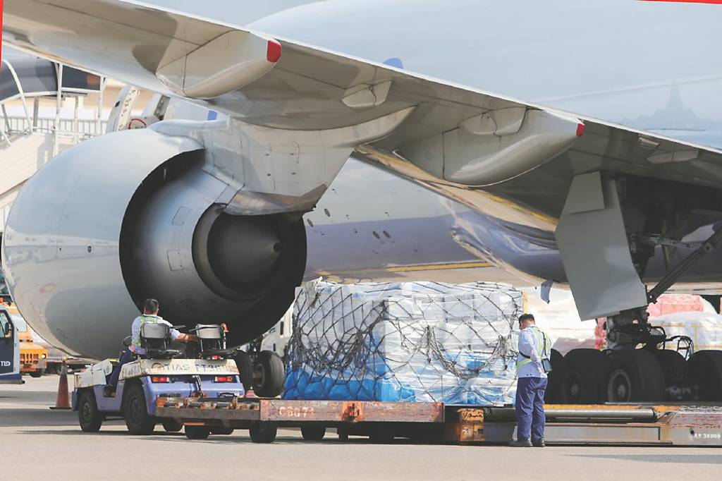 空運轉熱 外籍航空來台搶貨
