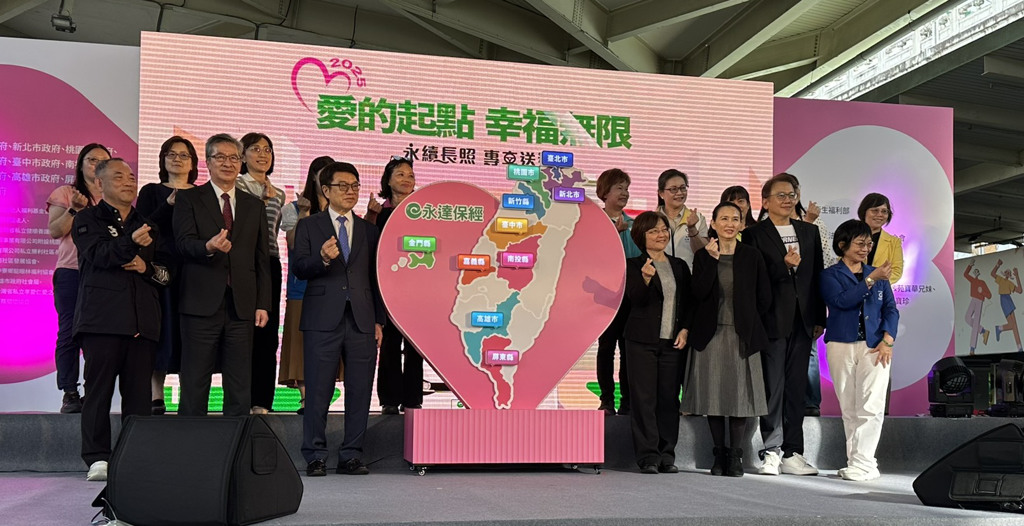 永達履行八年承諾 超越目標共捐贈69輛長照專車