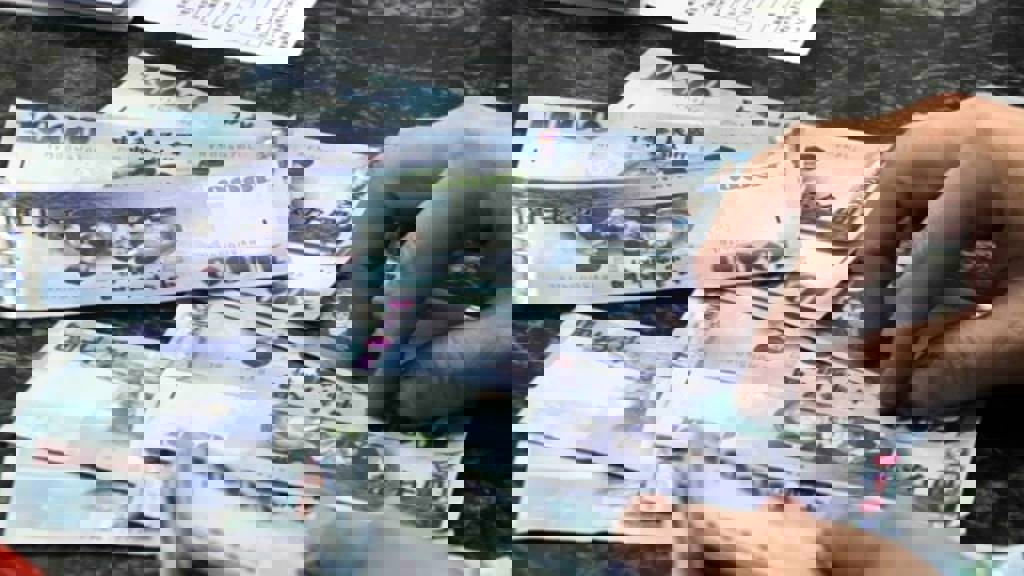 新台幣走勢緊貼台股 小升作收、終止連五黑