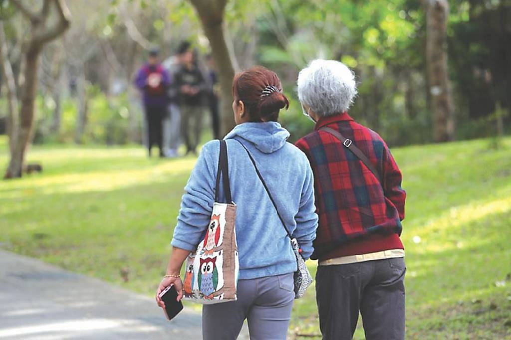 引失業者進長照 政策補助最高10.8萬