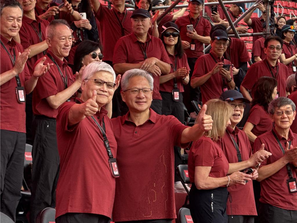 為AI奔波3周 黃仁勳透露「快回家」 親曝下次來台時間