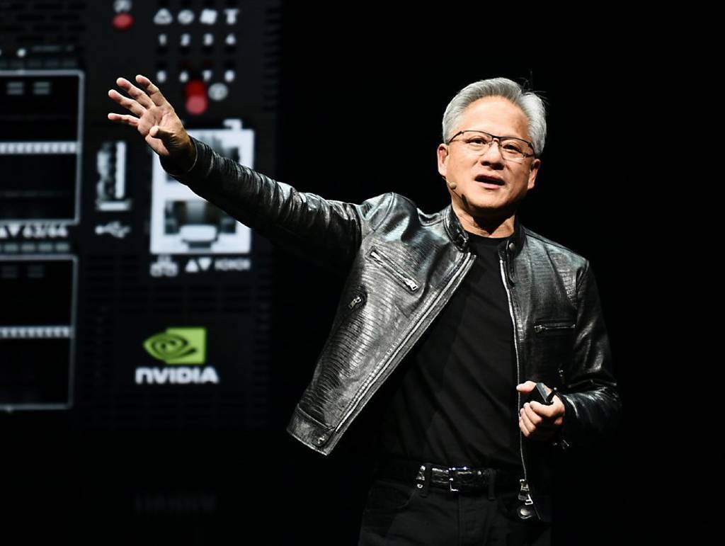 黃仁勳為何狠戳「馬斯克晶圓廠夢」？曝1原因追台積電難如登天