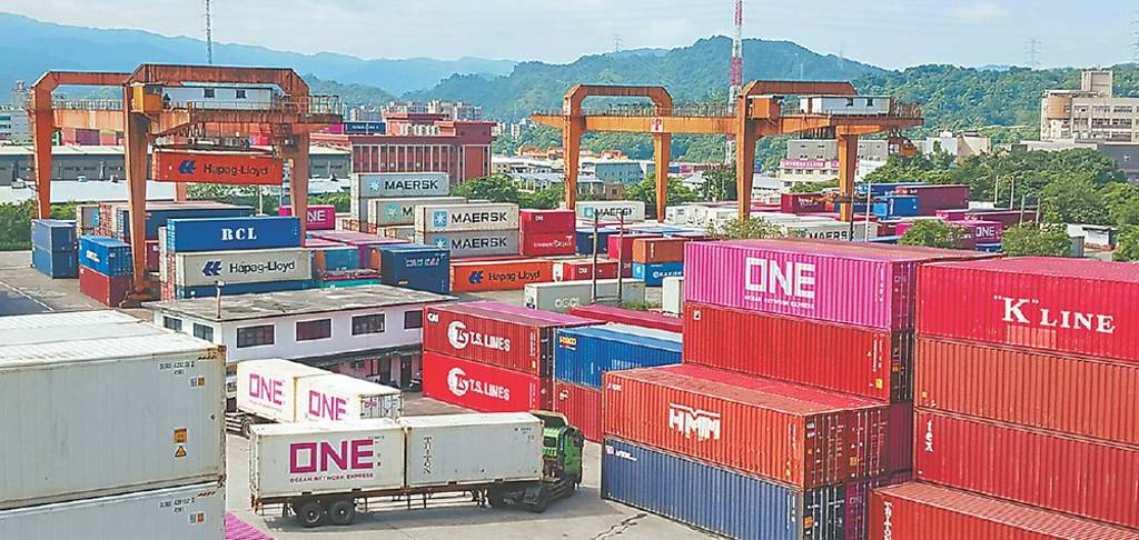 台灣10月出口 站上新頂峰