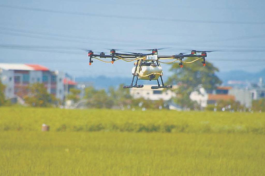 沛亨、原相 搶無人機應用