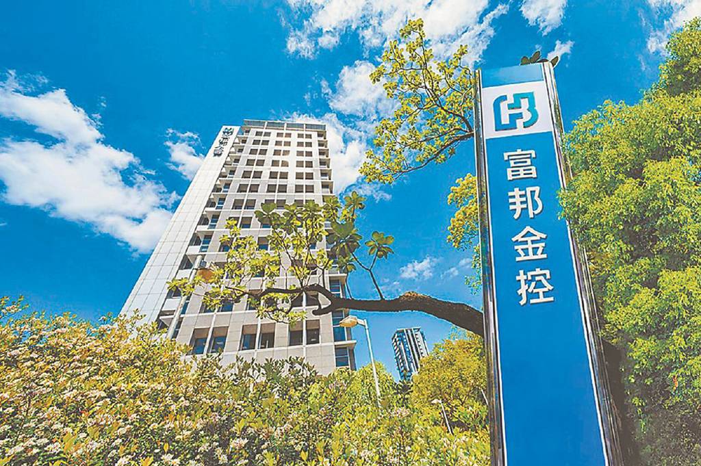 資本利得豐厚 六壽險10月賺近395億 年增2.95倍