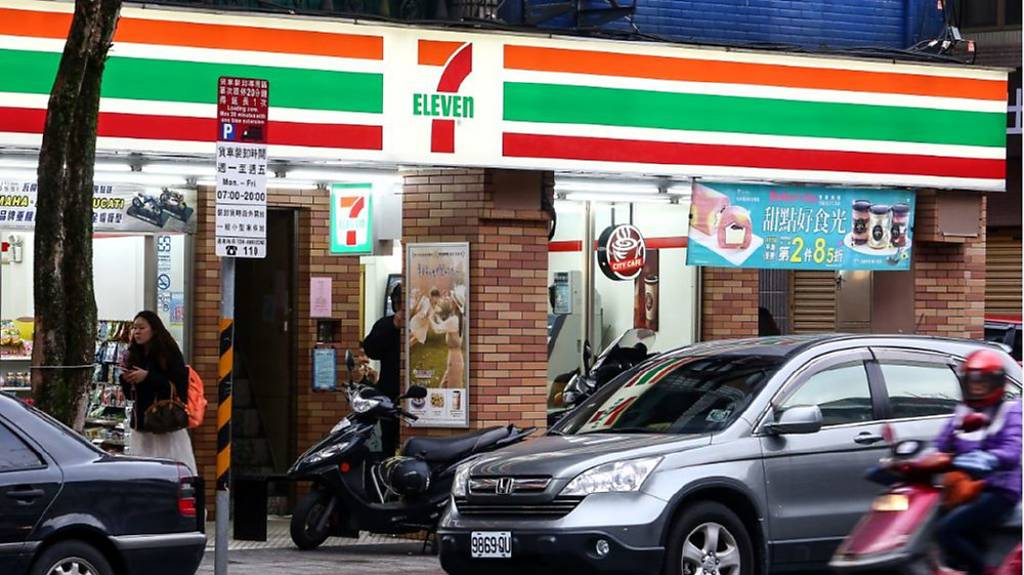 超商雙雄、寶雅 10月營收吸睛