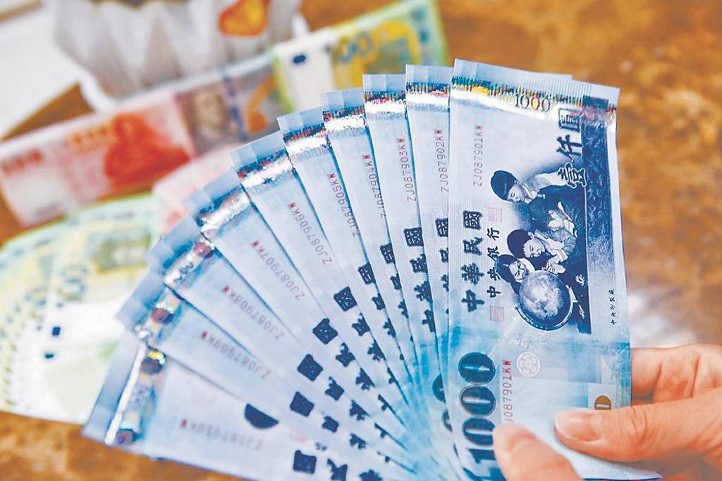 普發現金挹注 電商買氣爆發