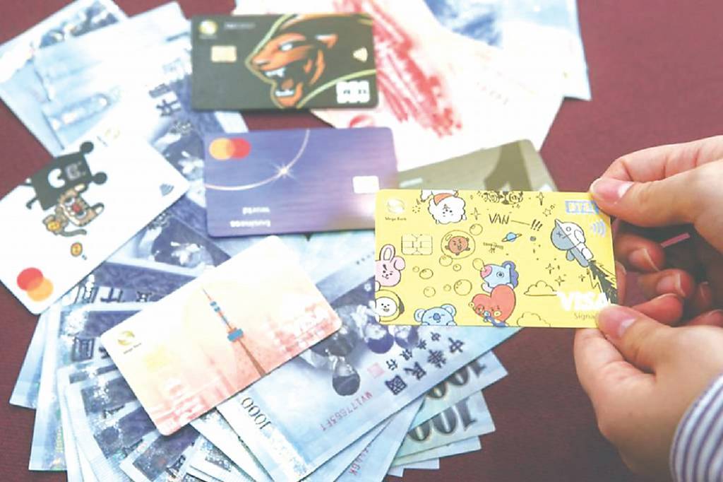 迎年終消費 外銀祭刷卡回饋