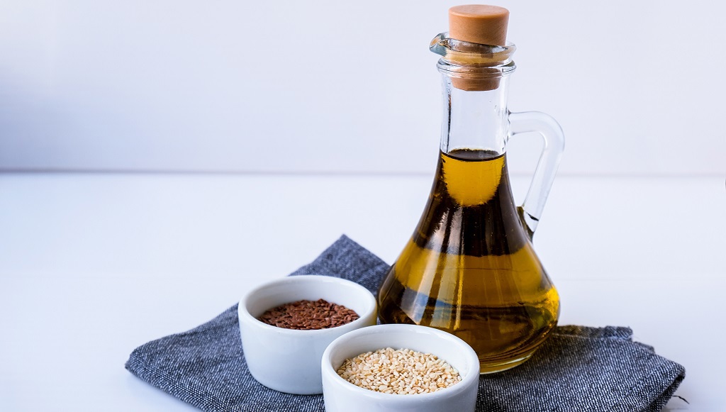 不是橄欖油！研究證實「這1種油」更能控血糖 醫提醒：千萬別再煮到冒煙