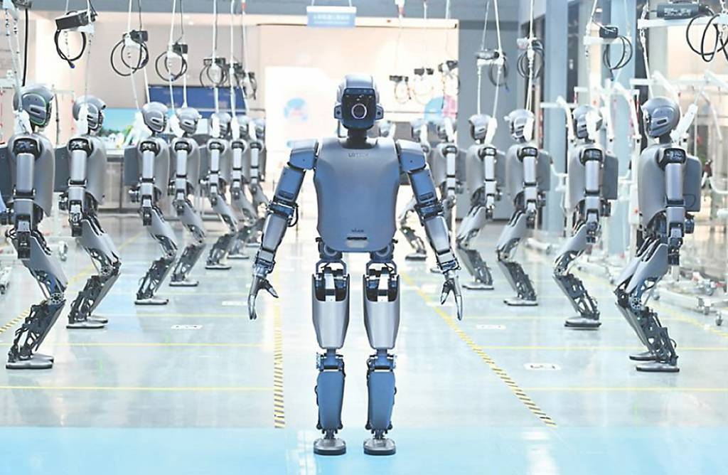 人形機器人掀起「安卓與iOS之爭」 誰能稱霸?