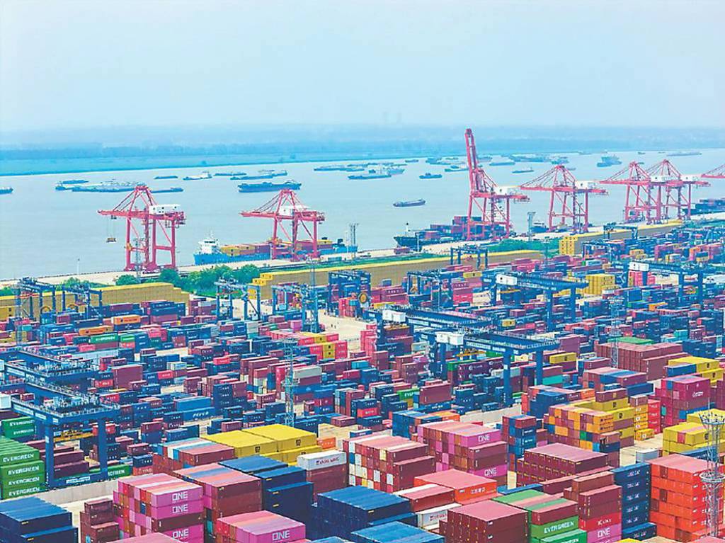 SCFI美西線大跌17% 零售商「輕庫存」進口放緩