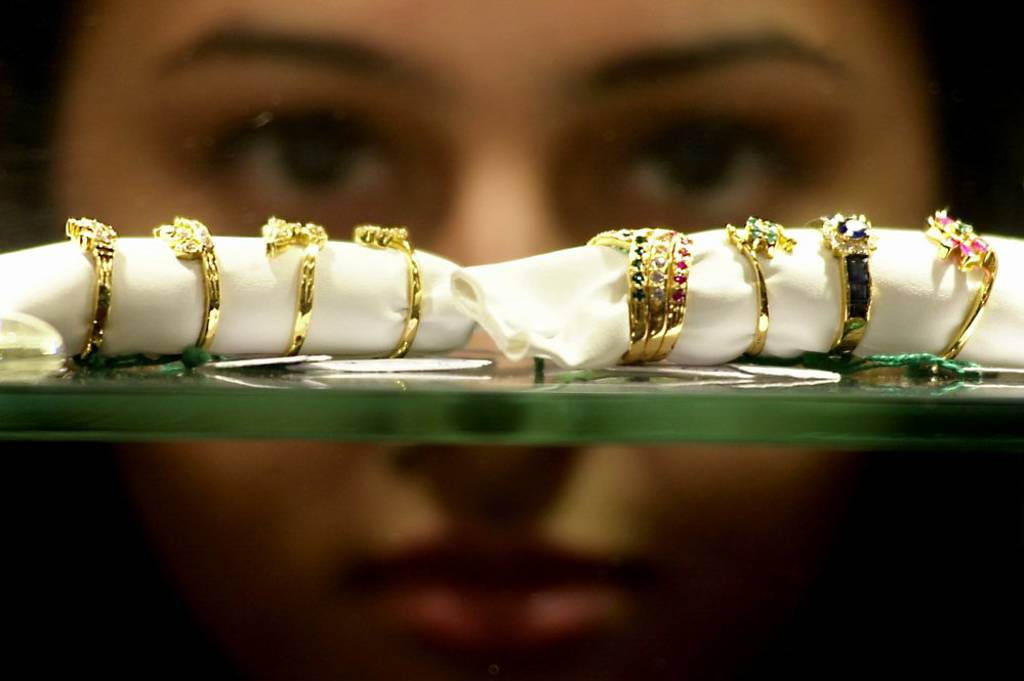 國際金價 重返4,200美元大關