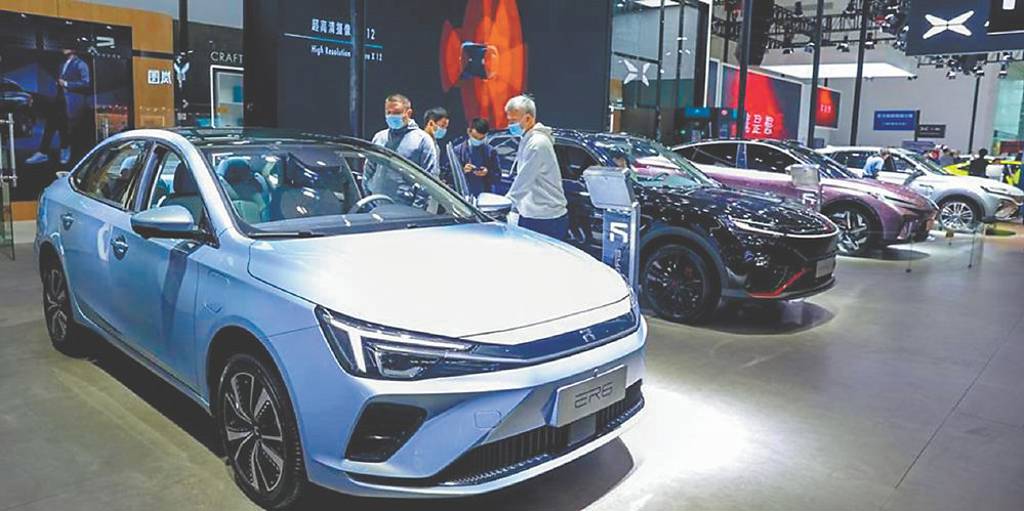 年底衝銷量 陸10月新能源車降幅逾11％