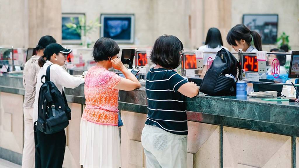 公股銀保單熱賣 多元商品夯