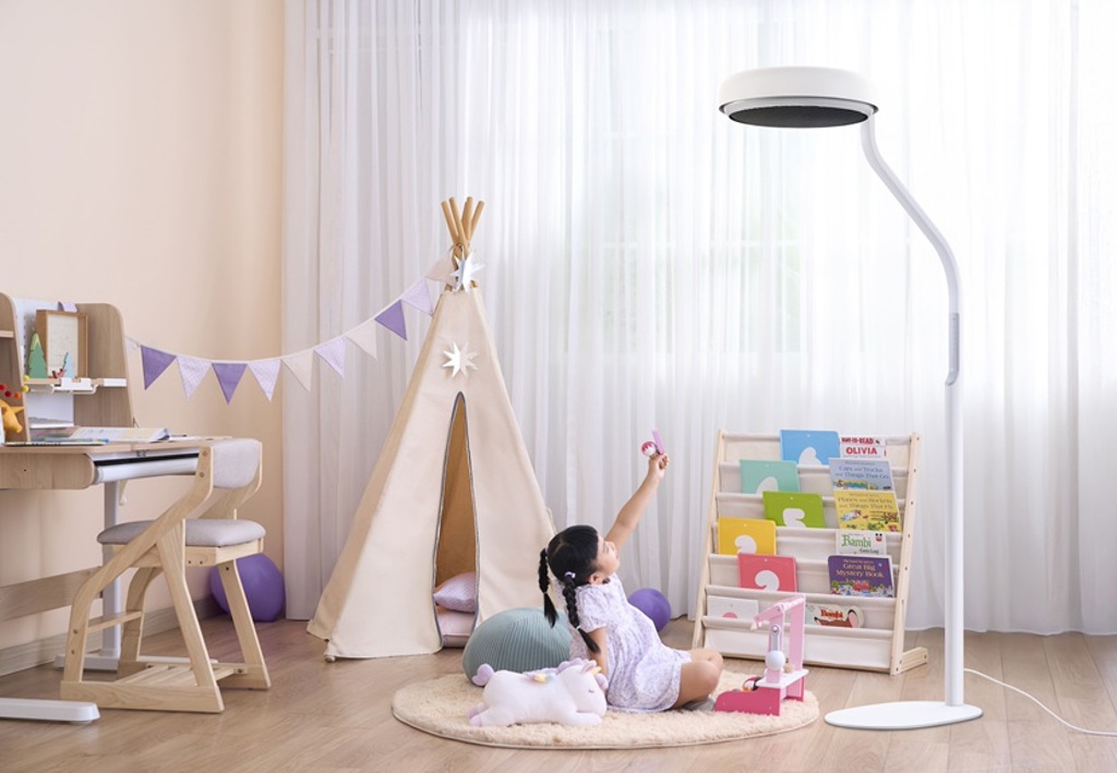 BenQ發表親子共讀護眼立燈MindDuo Max系列