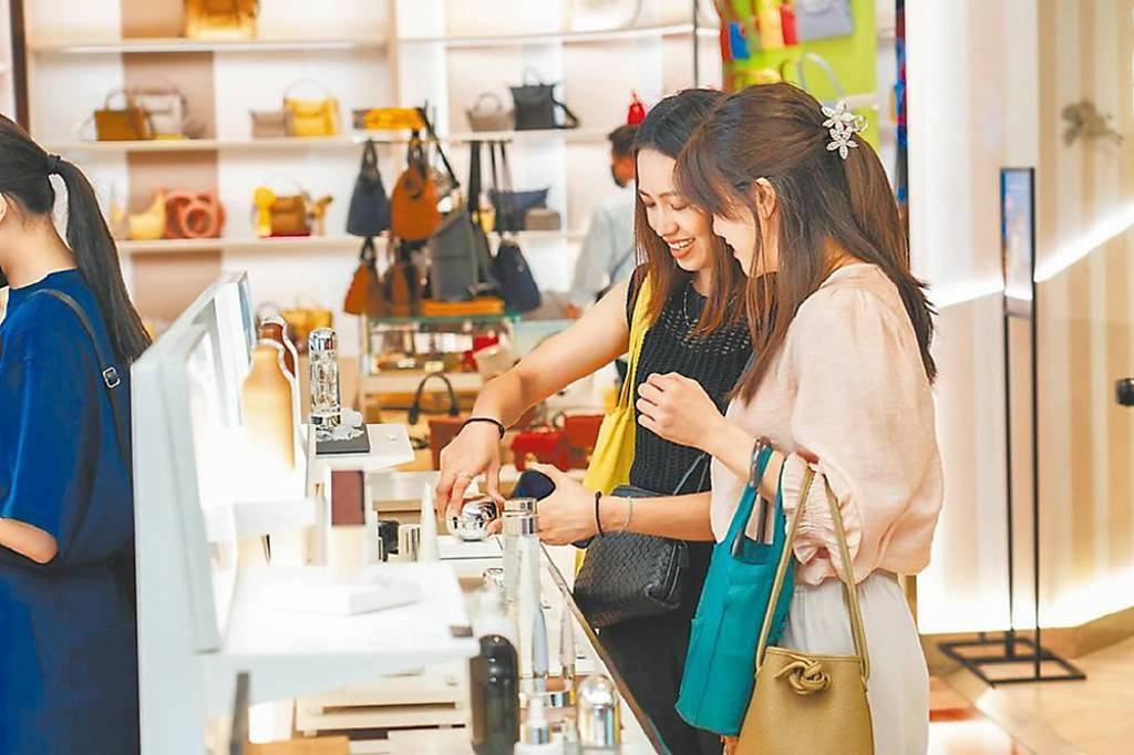 新設百貨商場 開幕大遲到