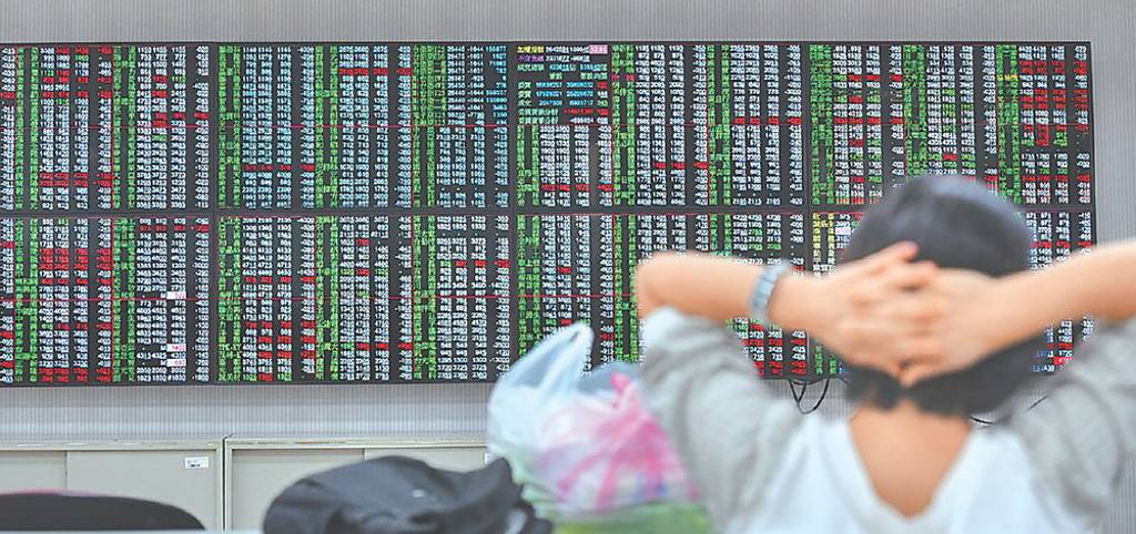 13檔亂世英雄 拚逆襲