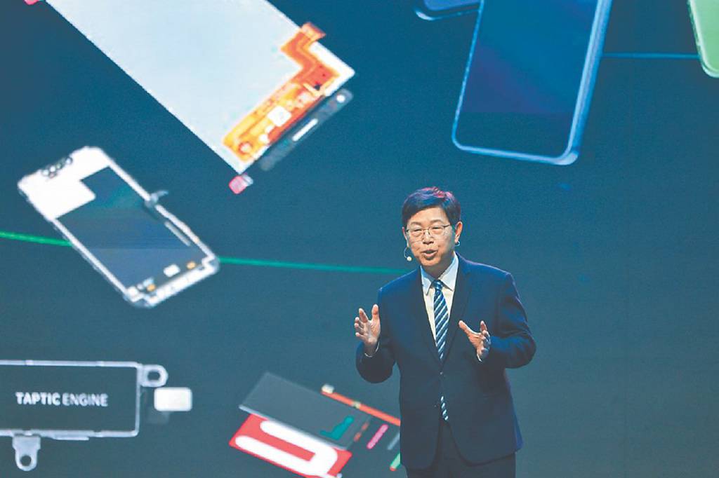 鴻海攜OpenAI 合攻AI基建