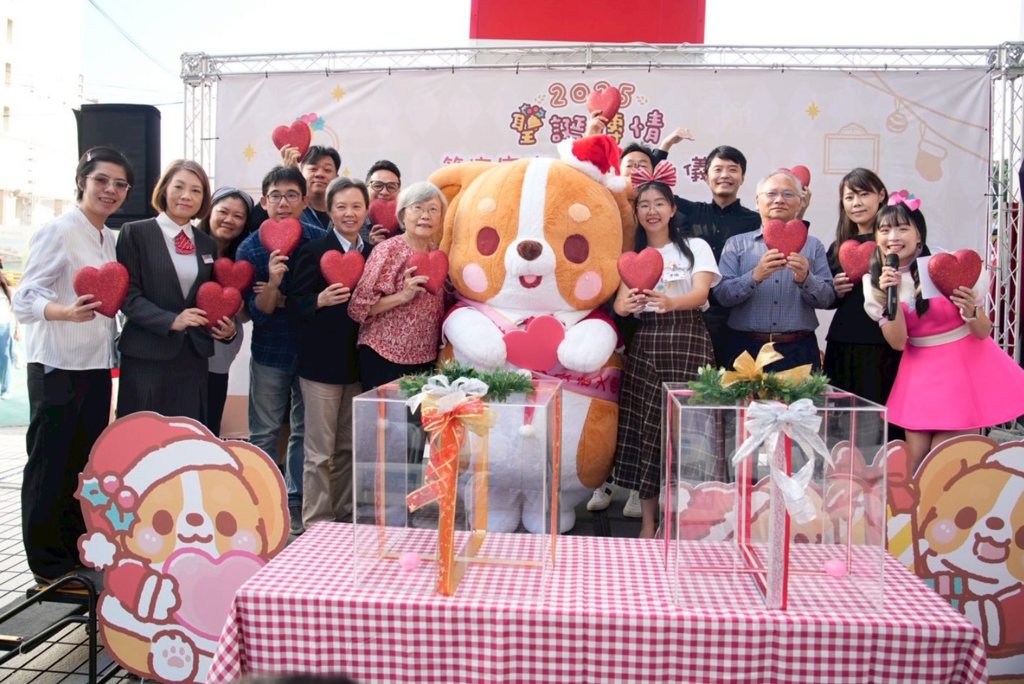 等家寶寶 2025 聖誕募資溫暖啟動　萌犬卡卡陪你一起送愛到育幼院