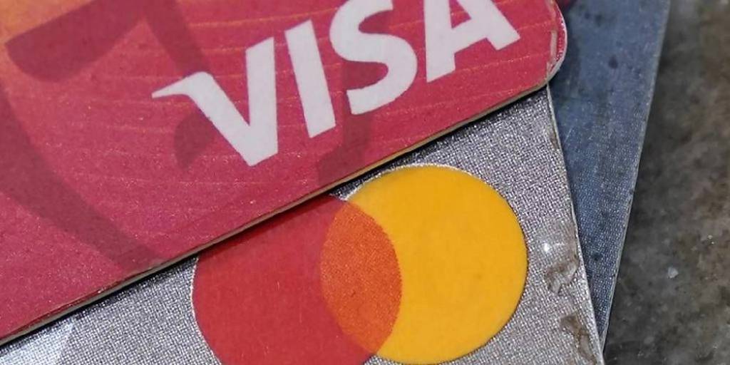 公股銀信用卡簽帳 搶四熱點