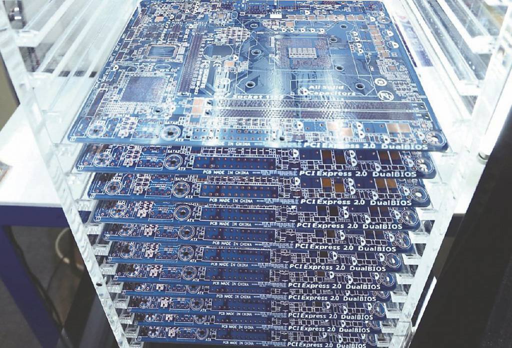 PCB止穩 健鼎、華通再攻