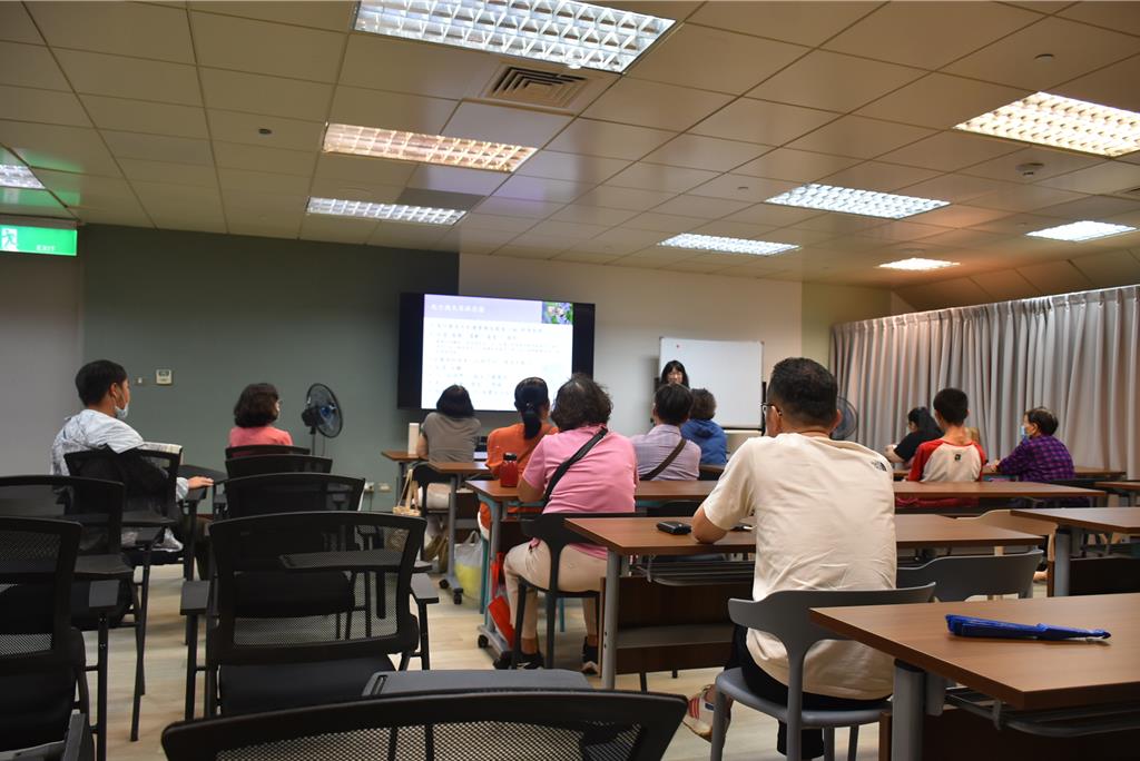 大東捷運站隱形公益基地 承光學堂以「利他精神」點燃社區共學熱潮