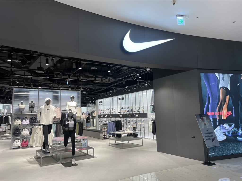 南台灣運動潮流新指標摩曼頓進駐大立 引爆ON、HOKA人氣話題