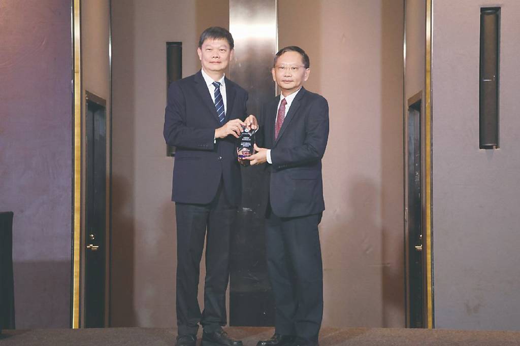 兆豐證深化永續金融 獲肯定