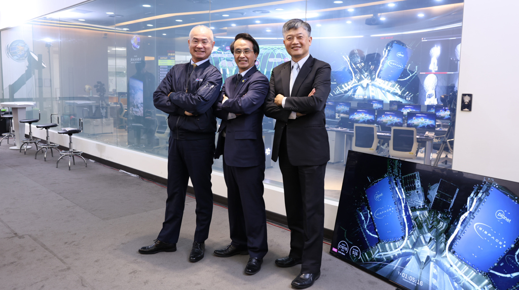 福衛八號首顆衛星發射成功！