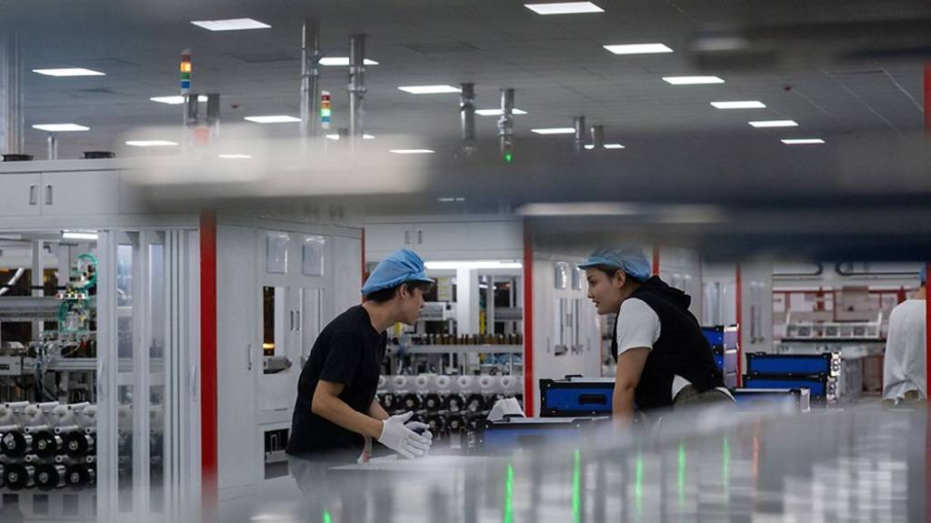 陸11月製造業PMI微升至49.2 復甦動能仍疲弱