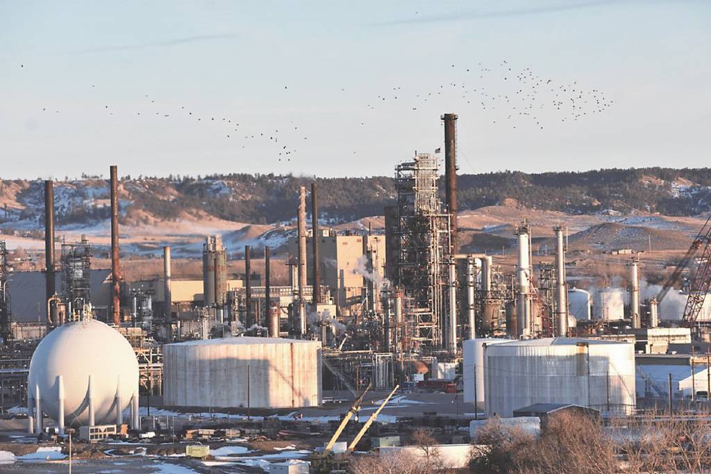 兩大因素影響 油價彈升