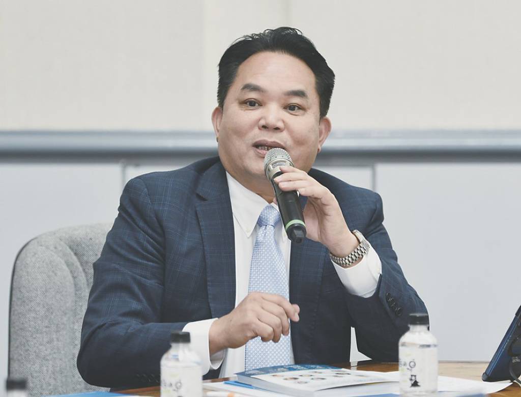 產業奠基與製造精神》易發精機董事長羅文進 企業文化 重視求實及奉獻