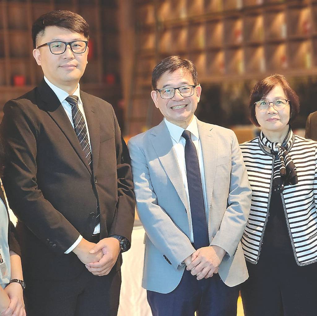 旅天下 射4箭拚成長