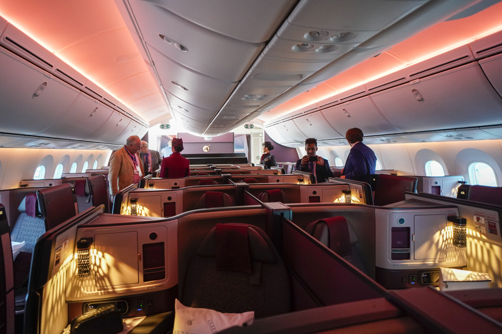 商務艙比經濟艙更便宜?內行人曝搶好康關鍵:這情況並不罕見