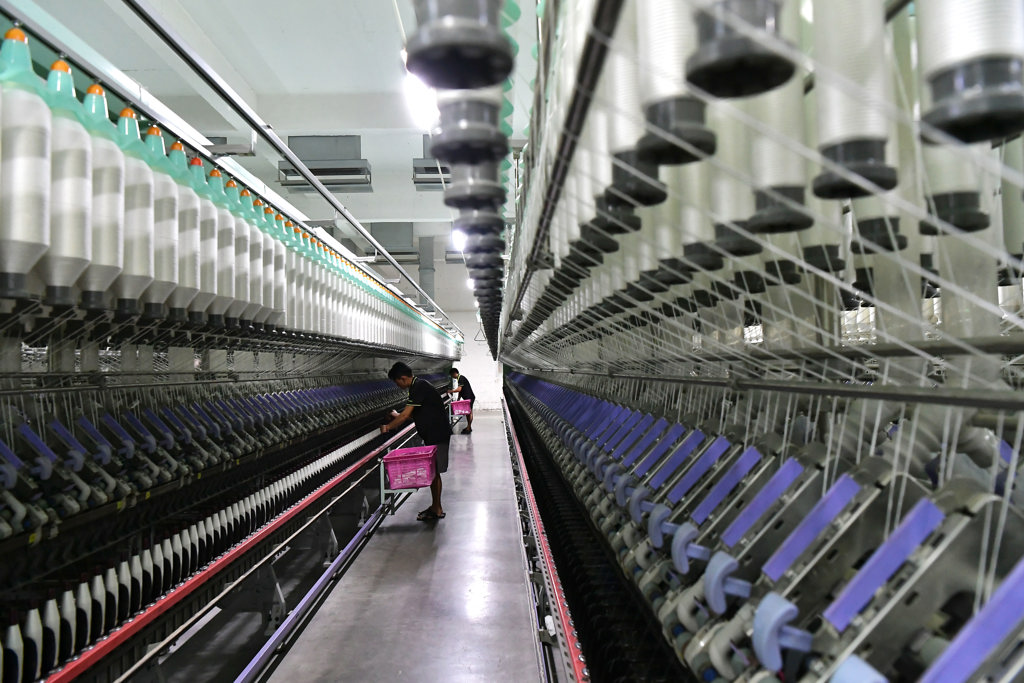 紡織廠迎世足賽商機！遠東新、新纖環保機能紗線訂單有望倍增