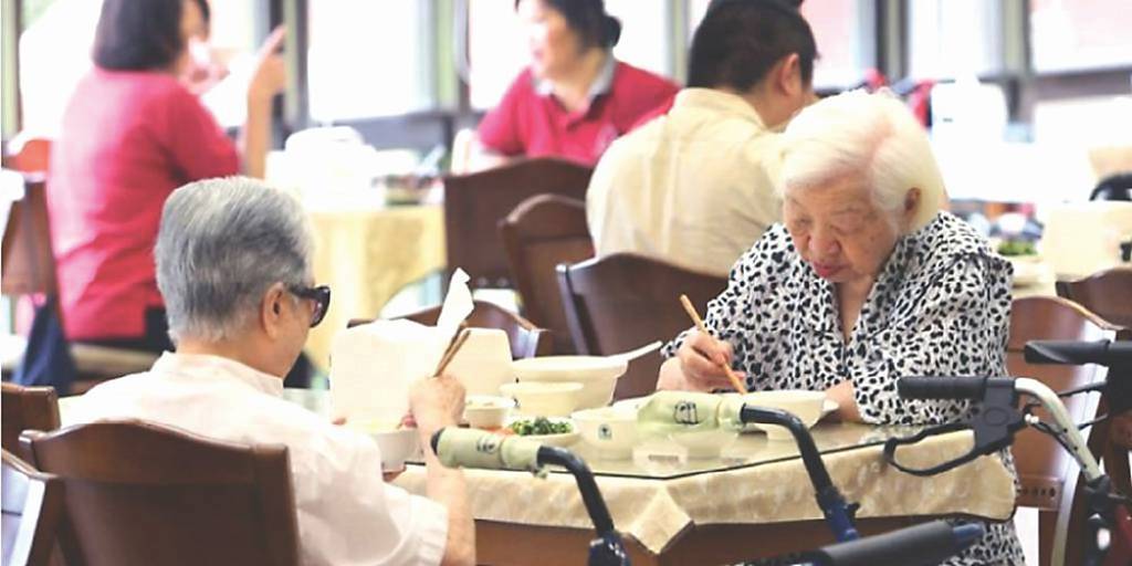 長照成重要課題 李長庚獻策:善用壽險資金 強化台灣健康照顧生態系