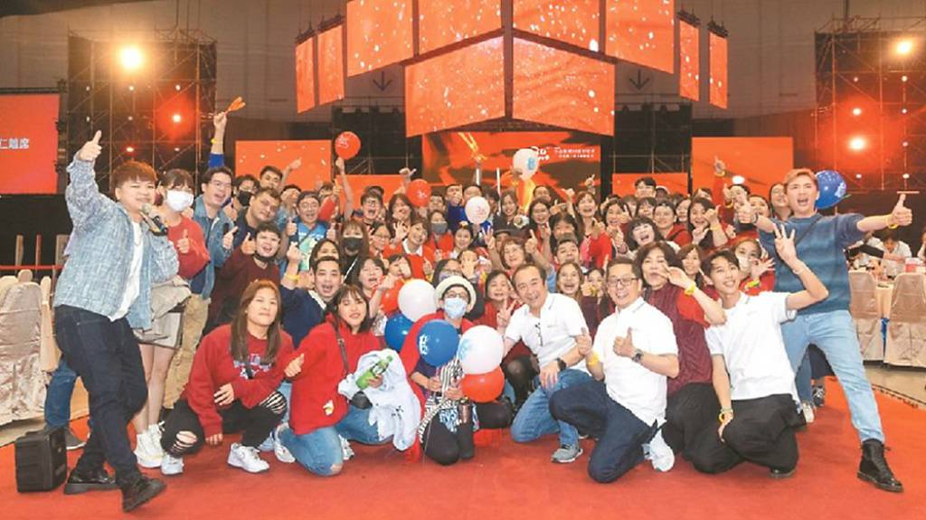 連鎖餐飲首發 王品萬人尾牙 大送千萬獎金