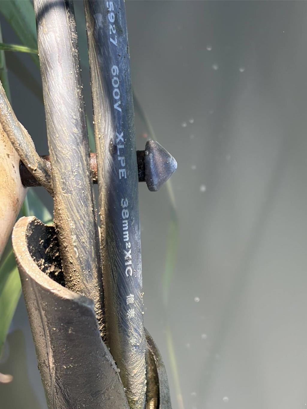 蘆洲驚現「活火山」?台電曝現堪結果:出現不明管線
