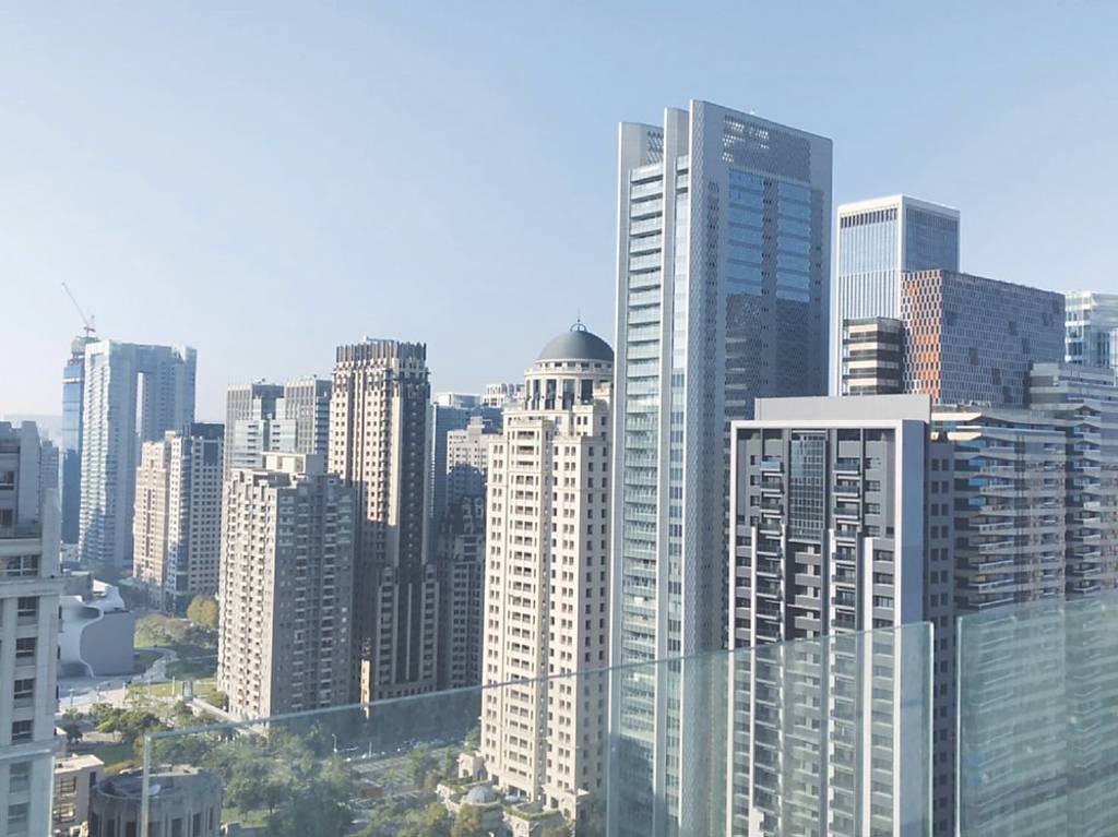 科技業買爆廠房!2025年商用不動產成交衝上1,900億元 工業地產撐起半壁江山