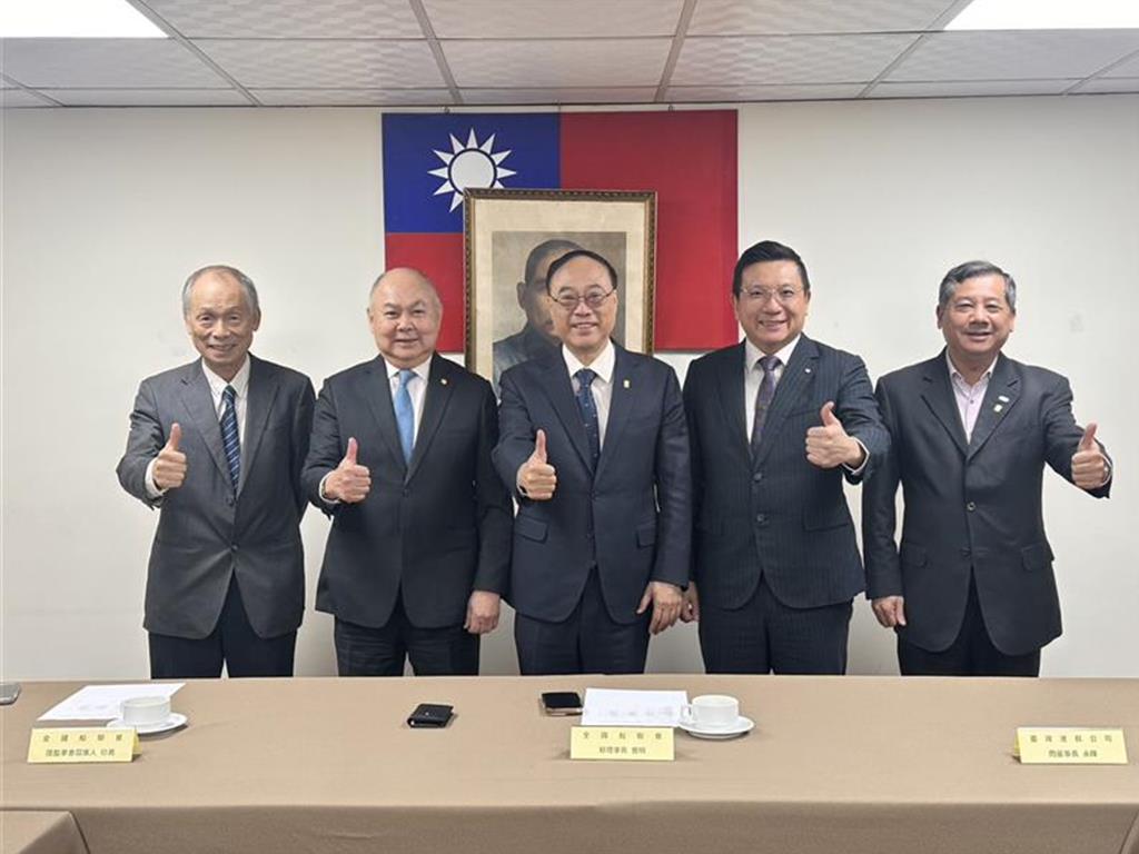 港務公司董座:國際商港新五年規劃 推動貨櫃與散雜貨量齊揚